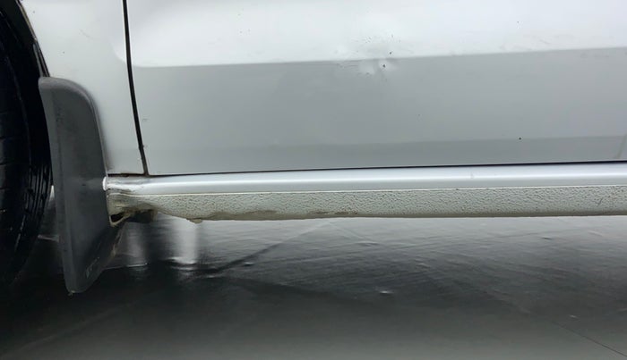 2012 Volkswagen Vento HIGHLINE PETROL AT, Petrol, Automatic, 67,139 km, Left running board - Slightly dented