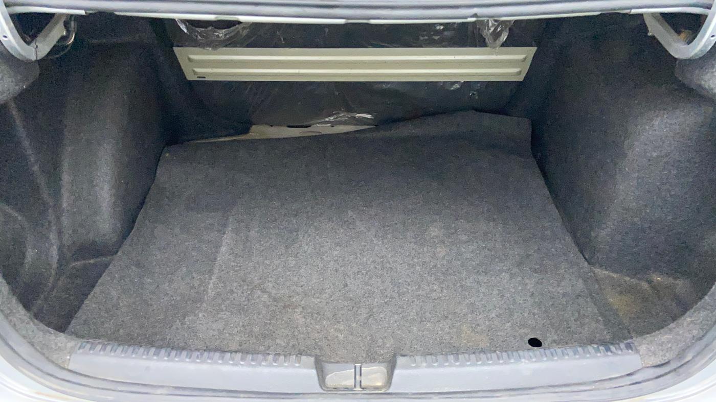 2012 Volkswagen Vento HIGHLINE PETROL AT, Petrol, Automatic, 67,139 km, Boot Inside