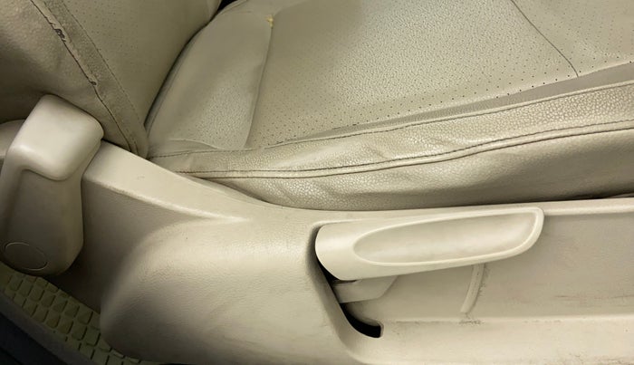 2012 Volkswagen Vento HIGHLINE PETROL AT, Petrol, Automatic, 67,139 km, Driver Side Adjustment Panel