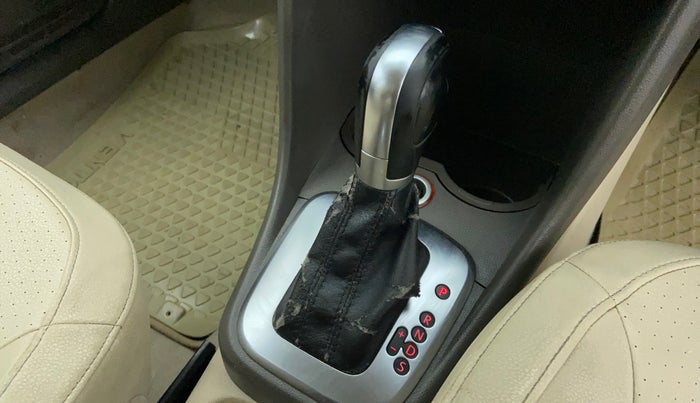 2012 Volkswagen Vento HIGHLINE PETROL AT, Petrol, Automatic, 67,139 km, Gear lever - Boot cover slightly torn