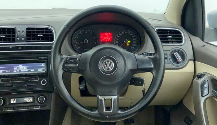 2012 Volkswagen Vento HIGHLINE PETROL AT, Petrol, Automatic, 67,139 km, Steering Wheel Close Up