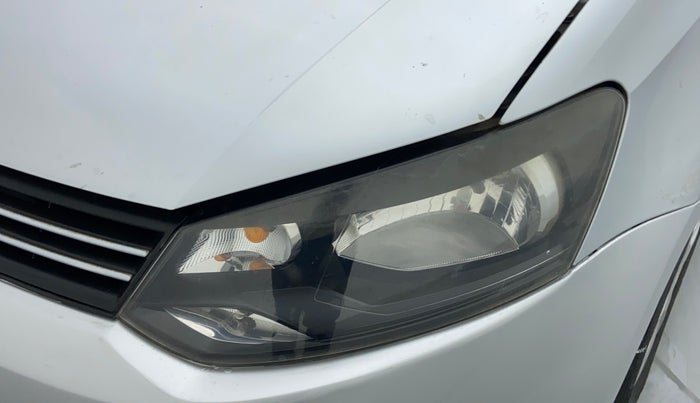 2012 Volkswagen Vento HIGHLINE PETROL AT, Petrol, Automatic, 67,139 km, Left headlight - Minor scratches