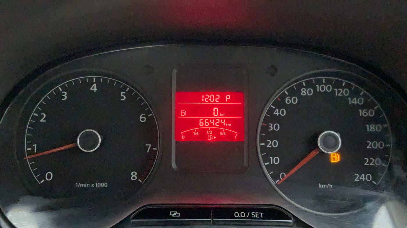 2012 Volkswagen Vento HIGHLINE PETROL AT, Petrol, Automatic, 67,139 km, Odometer Image