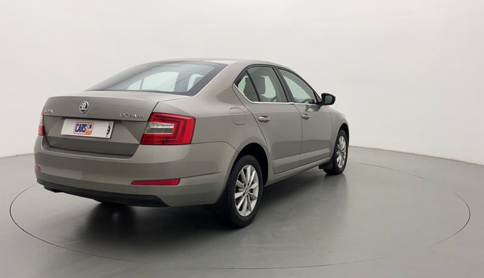 2014 Skoda Octavia AMBITION 2.0 TDI CR AT, Diesel, Automatic, 91,620 km, Right Back Diagonal