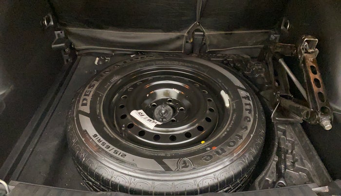 2017 Jeep Compass 2.0 LONGITUDE (O), Diesel, Manual, 63,836 km, Spare Tyre