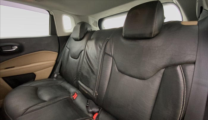 2017 Jeep Compass 2.0 LONGITUDE (O), Diesel, Manual, 63,836 km, Right Side Rear Door Cabin