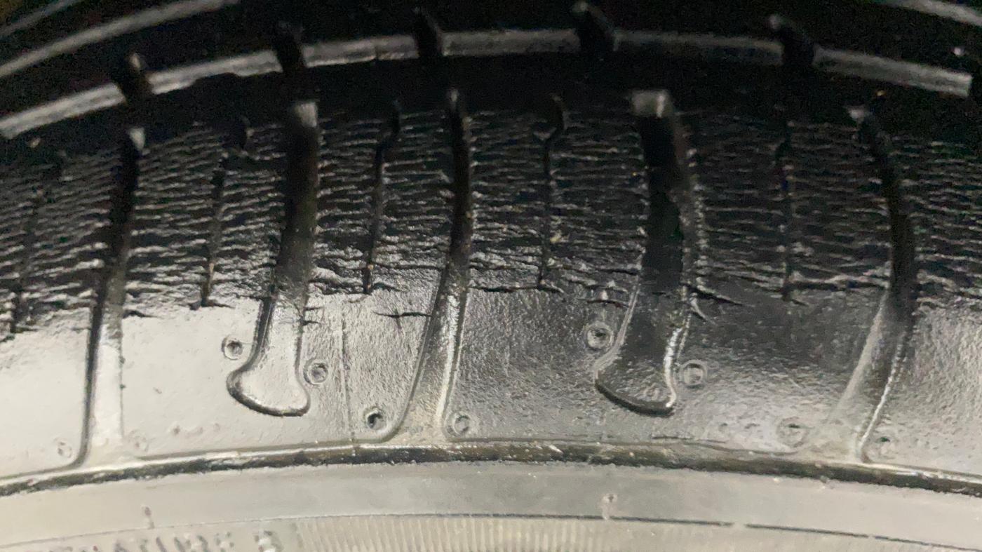 2018 Tata TIAGO NRG PETROL, Petrol, Manual, 20,317 km, Right Front Tyre Tread