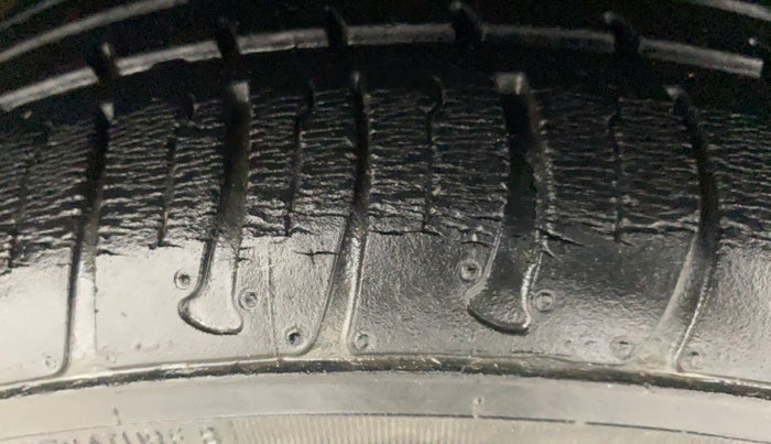 2018 Tata TIAGO NRG PETROL, Petrol, Manual, 20,317 km, Right Front Tyre Tread