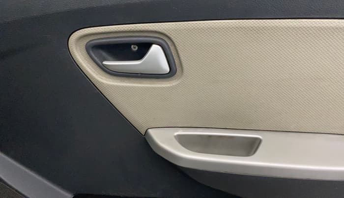 2017 Maruti Alto K10 VXI, CNG, Manual, 1,11,649 km, Driver Side Door Panels Control