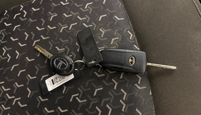2020 Tata Tiago XZ PLUS PETROL, Petrol, Manual, 34,430 km, Key Close Up