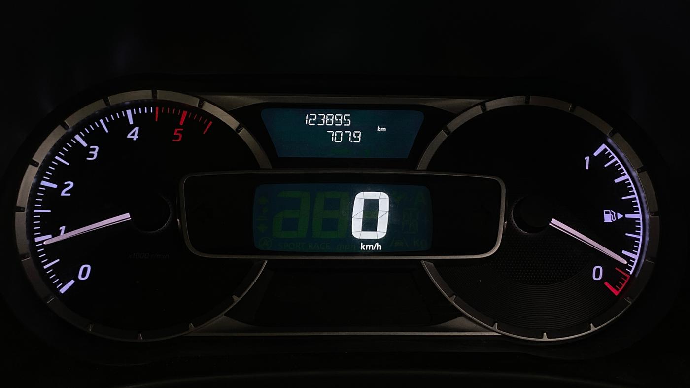 2019 Nissan Kicks XV PREMIUM O DUAL TONE DIESEL, Diesel, Manual, 1,23,891 km, Odometer Image