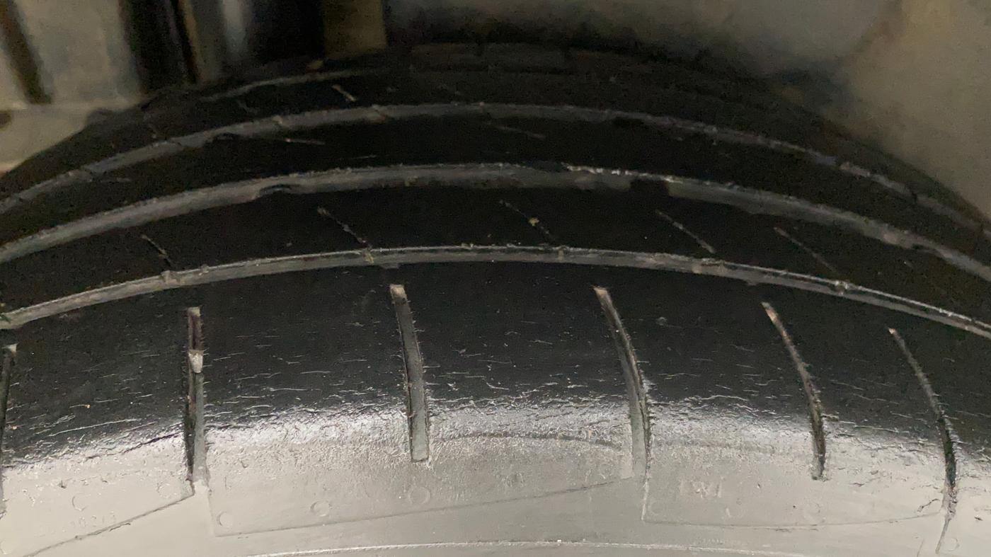 2013 Maruti Swift Dzire VXI, Petrol, Manual, 65,881 km, Right Rear Tyre Tread