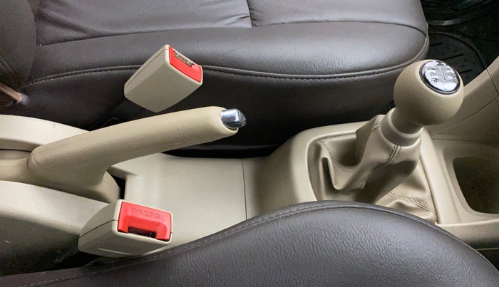 2013 Maruti Swift Dzire VXI, Petrol, Manual, 65,881 km, Gear Lever