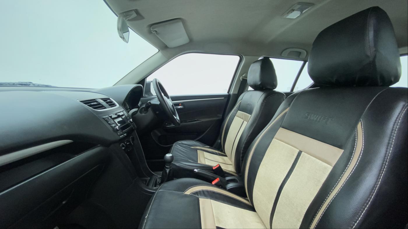 2017 Maruti Swift VXI, Petrol, Manual, 36,836 km, Right Side Front Door Cabin