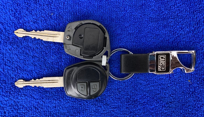 2017 Maruti Swift VXI, Petrol, Manual, 36,836 km, Key Close Up