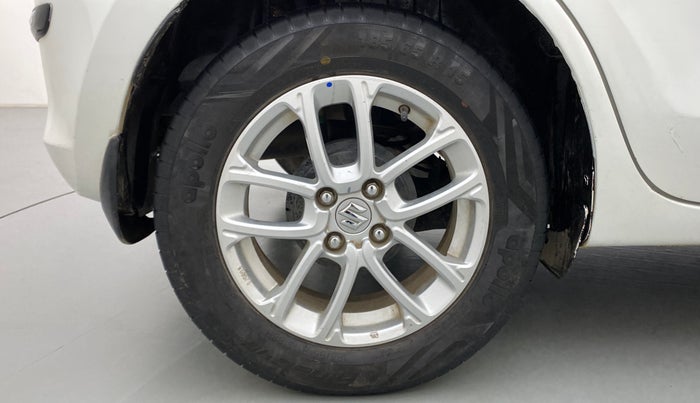 2019 Maruti Swift ZXI, CNG, Manual, 41,125 km, Right Rear Wheel