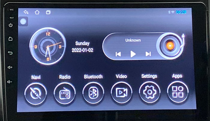 2019 Maruti Swift ZXI, CNG, Manual, 41,125 km, Infotainment System