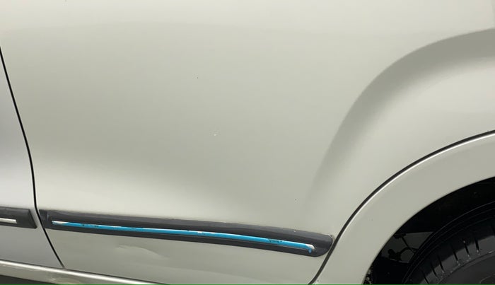 2019 Maruti New Wagon-R LXI CNG 1.0 L, CNG, Manual, 39,788 km, Rear left door - Slightly dented