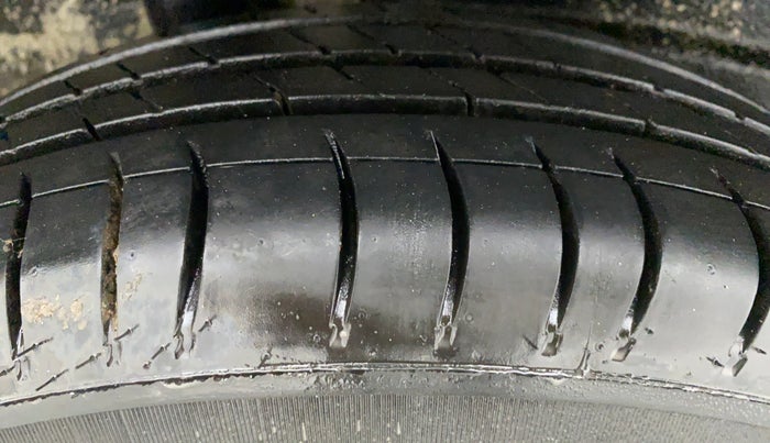 2019 Maruti New Wagon-R LXI CNG 1.0 L, CNG, Manual, 39,788 km, Right Rear Tyre Tread