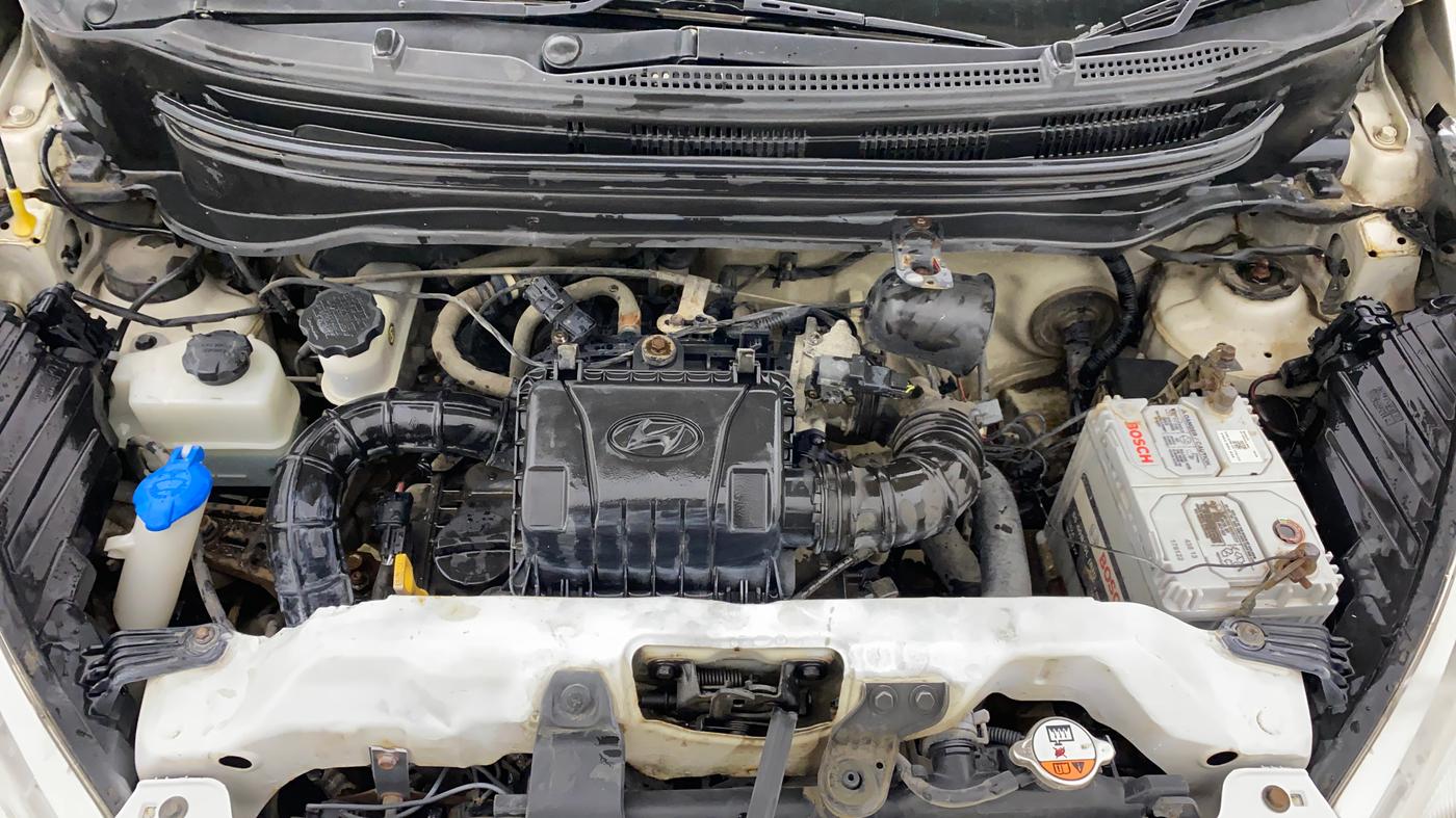 2015 Hyundai Eon ERA +, Petrol, Manual, 1,18,621 km, Engine View