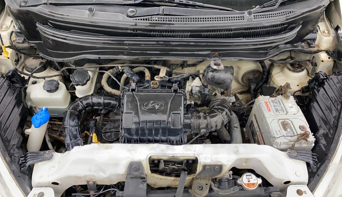 2015 Hyundai Eon ERA +, Petrol, Manual, 1,18,616 km, Engine View