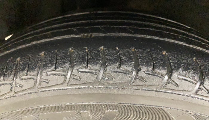 2018 Maruti Baleno DELTA PETROL 1.2, Petrol, Manual, 89,536 km, Right Rear Tyre Tread