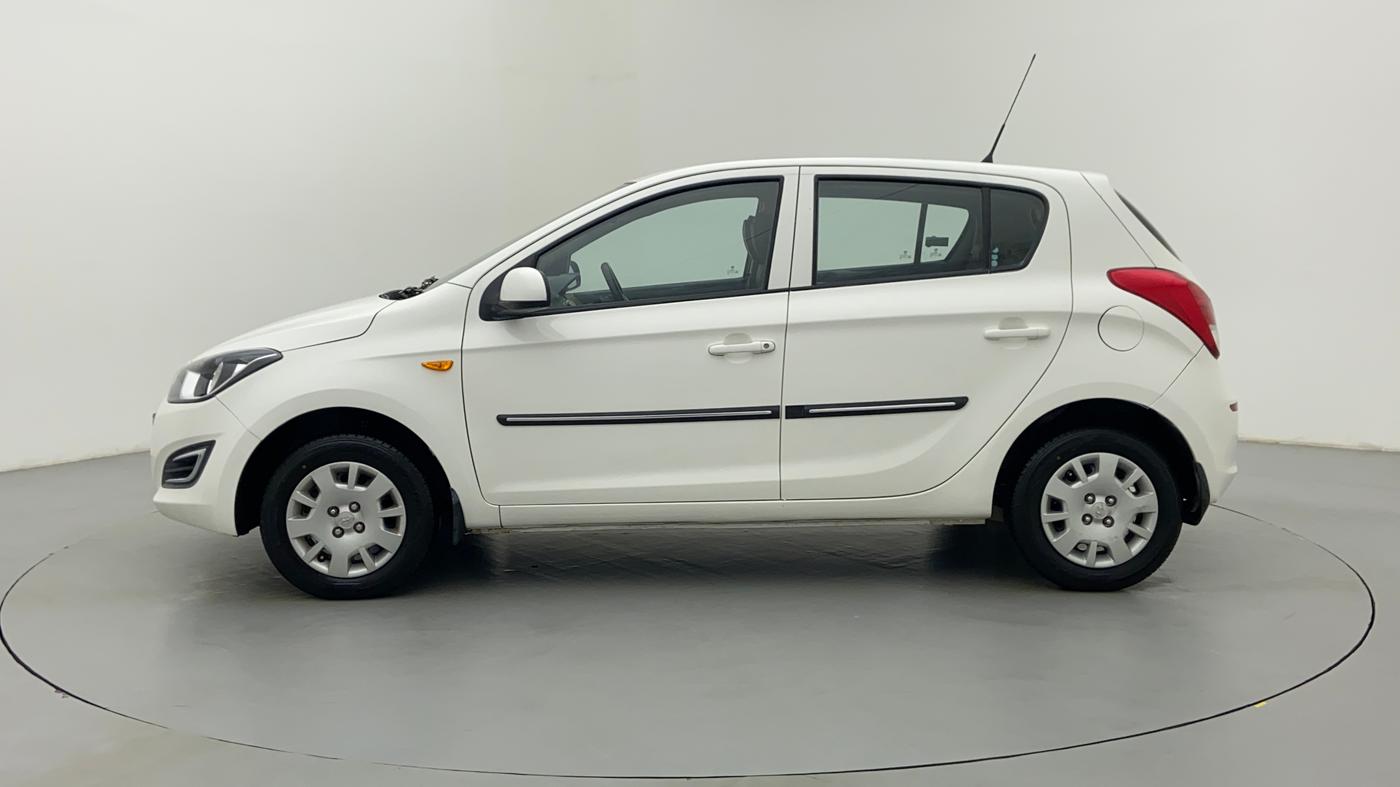 2013 Hyundai i20 ERA 1.4 CRDI, Diesel, Manual, 32,984 km, Left Side