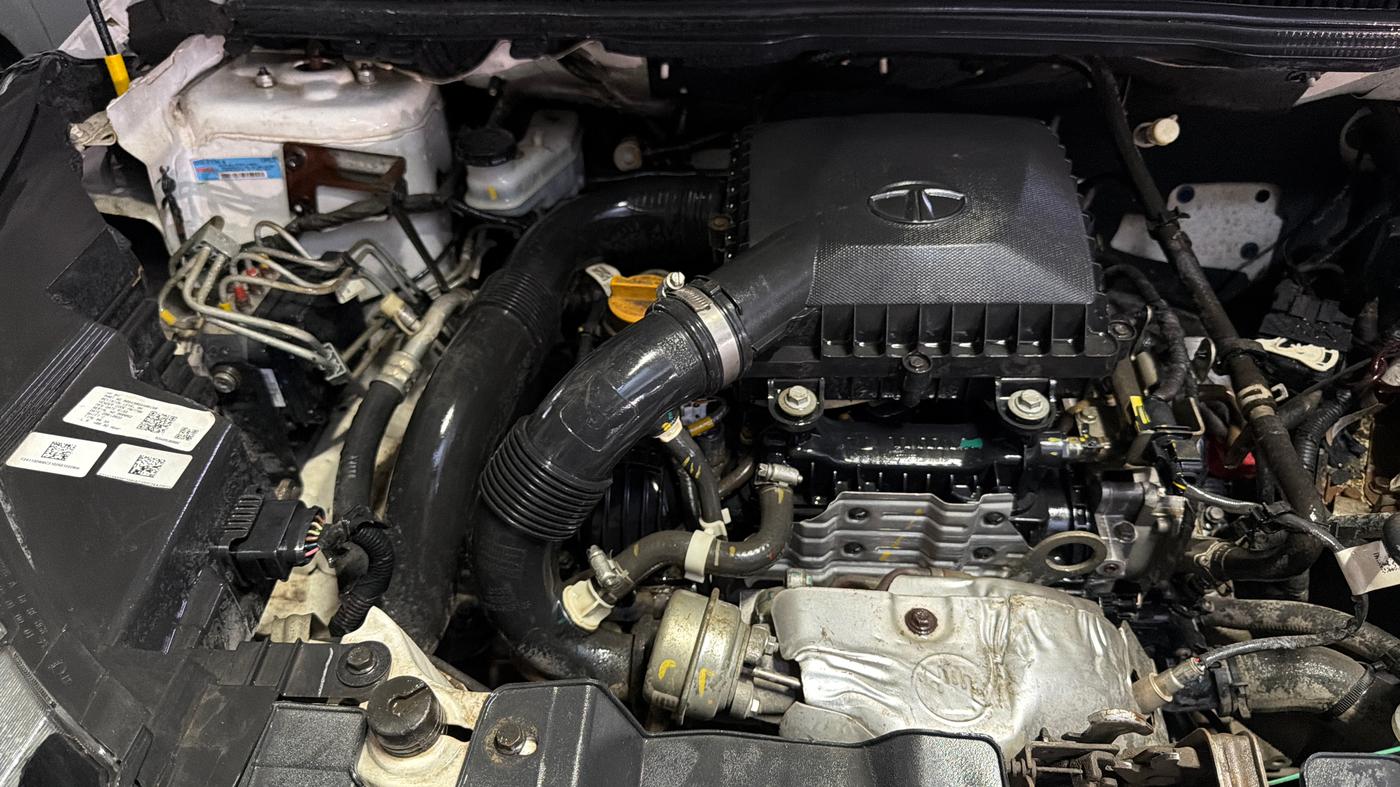 2022 Tata NEXON XZ PLUS PETROL, Petrol, Manual, 38,626 km, Engine View - Right
