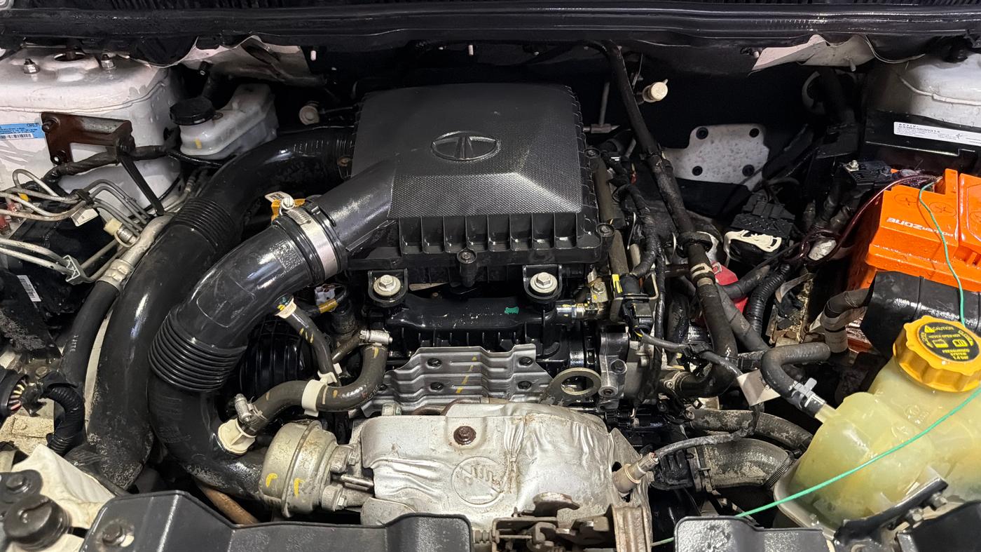 2022 Tata NEXON XZ PLUS PETROL, Petrol, Manual, 38,626 km, Engine View