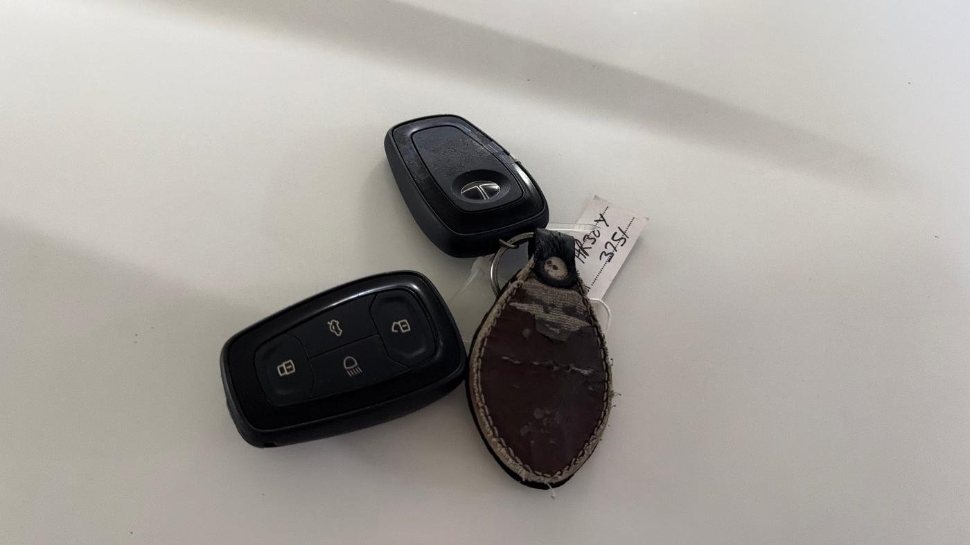 2022 Tata NEXON XZ PLUS PETROL, Petrol, Manual, 38,626 km, Key Close Up