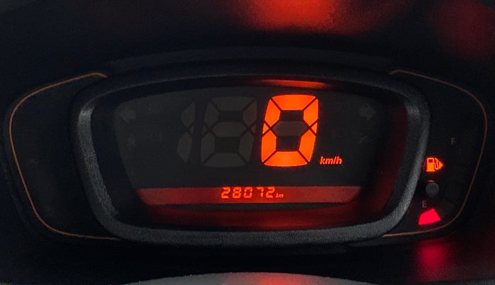 2016 Renault Kwid RXT, Petrol, Manual, 28,177 km, Odometer Image