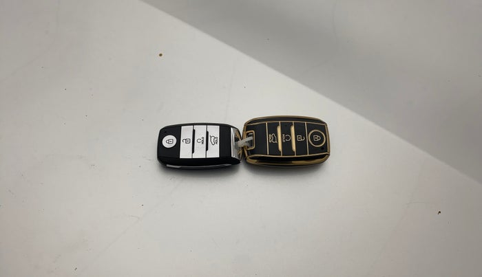 2022 KIA SELTOS HTK PLUS 1.5 IMT, Petrol, Manual, 45,851 km, Key Close Up