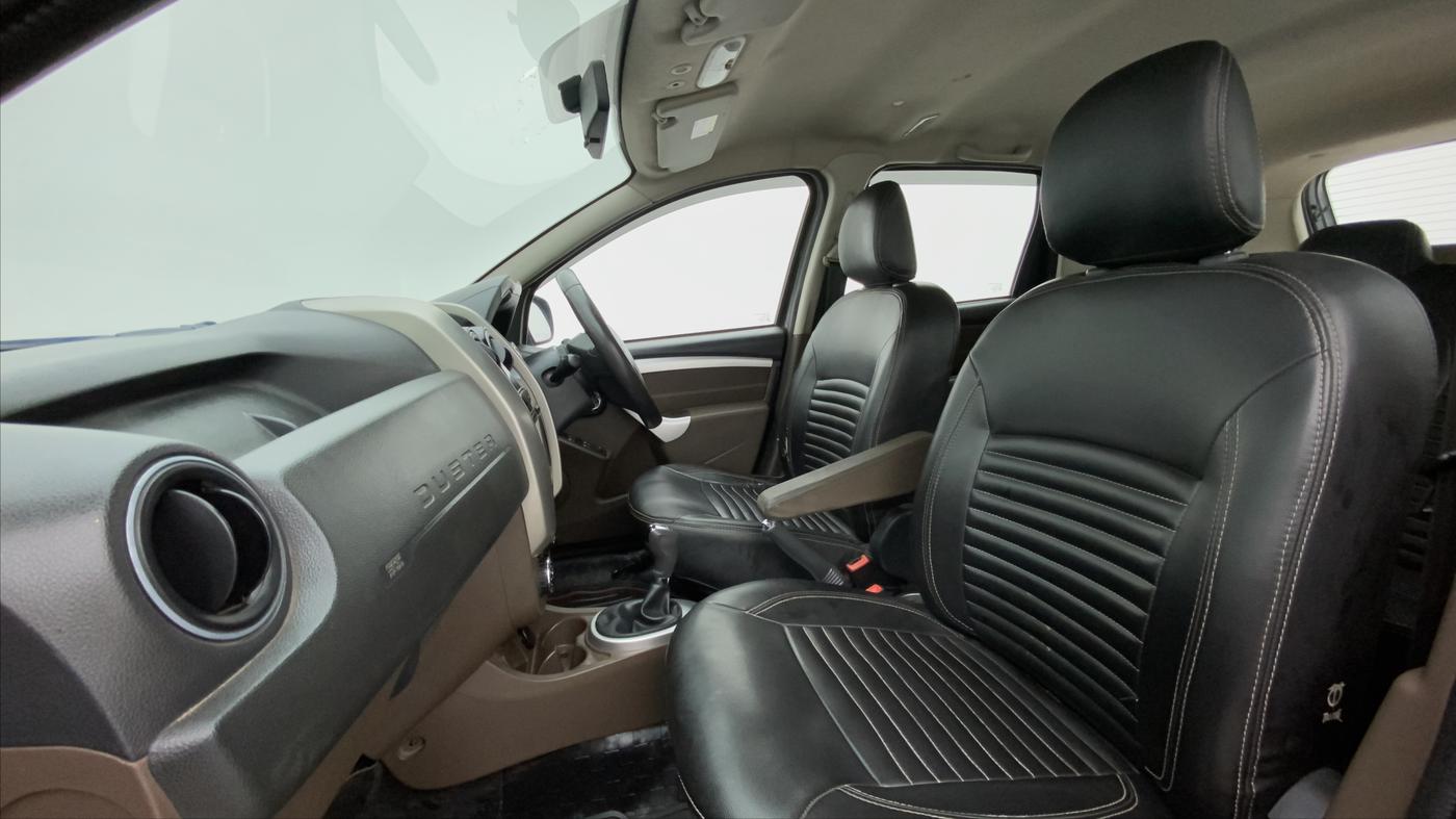 2016 Renault Duster 110 PS RXZ 4X2 AMT DIESEL, Diesel, Automatic, 1,04,450 km, Right Side Front Door Cabin