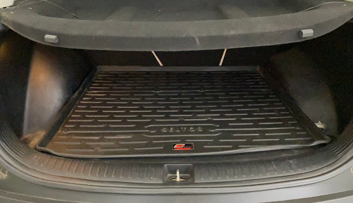 2022 KIA SELTOS HTK PLUS 1.5 DIESEL IMT, Diesel, Manual, 39,349 km, Boot Inside