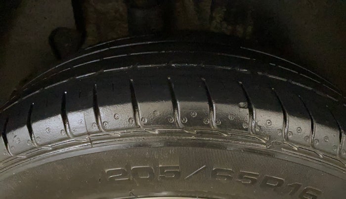 2022 KIA SELTOS HTK PLUS 1.5 DIESEL IMT, Diesel, Manual, 39,349 km, Right Rear Tyre Tread