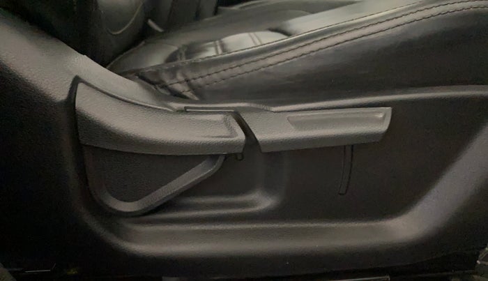 2022 KIA SELTOS HTK PLUS 1.5 DIESEL IMT, Diesel, Manual, 39,349 km, Driver Side Adjustment Panel