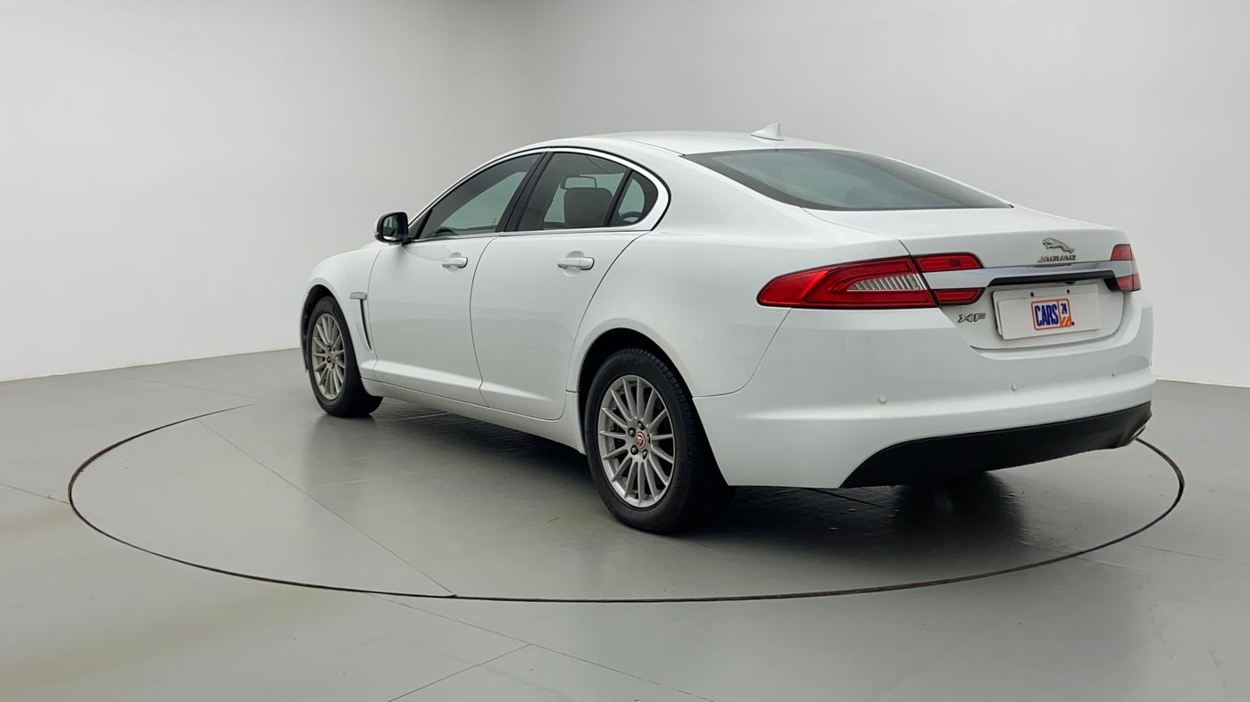 2015 Jaguar XF 2.2 DIESEL LUXURY, Diesel, Automatic, 82,918 km, Left Back Diagonal (45- Degree) View