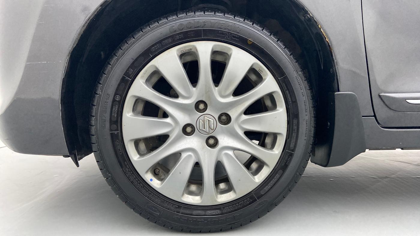 2016 Maruti Baleno ZETA 1.2 K12, Petrol, Manual, 1,03,962 km, Left Front Wheel
