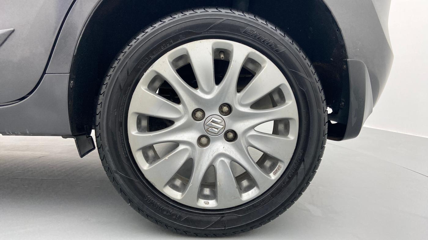 2016 Maruti Baleno ZETA 1.2 K12, Petrol, Manual, 1,03,962 km, Left Rear Wheel