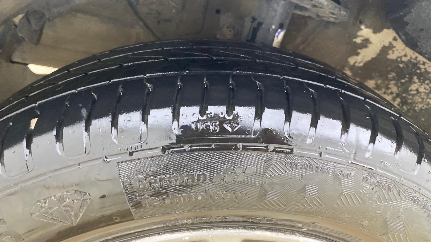 2021 Maruti Ertiga ZXI+ SHVS, Petrol, Manual, 71,675 km, Left Front Tyre Tread