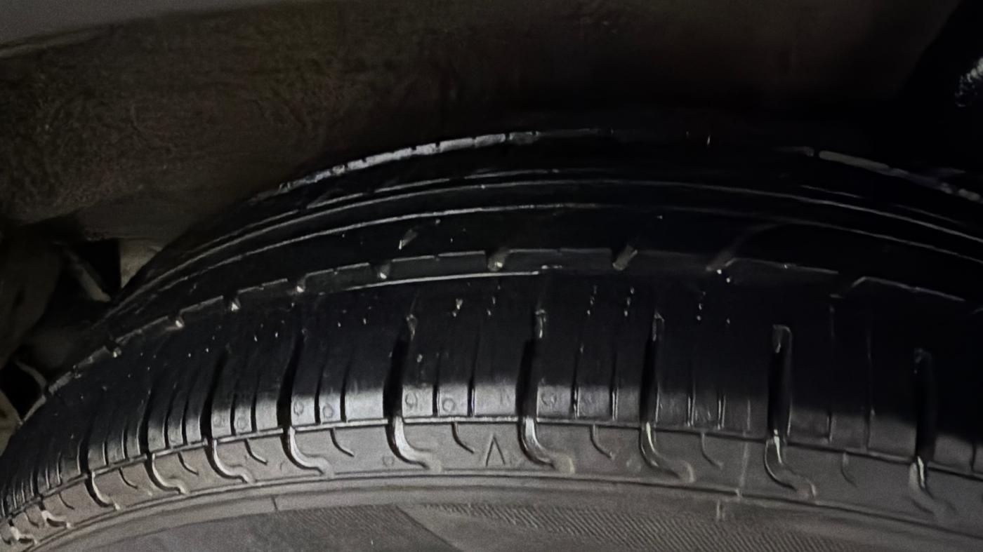2022 Maruti New Wagon-R VXI CNG 1.0, CNG, Manual, 86,159 km, Left Rear Tyre Tread