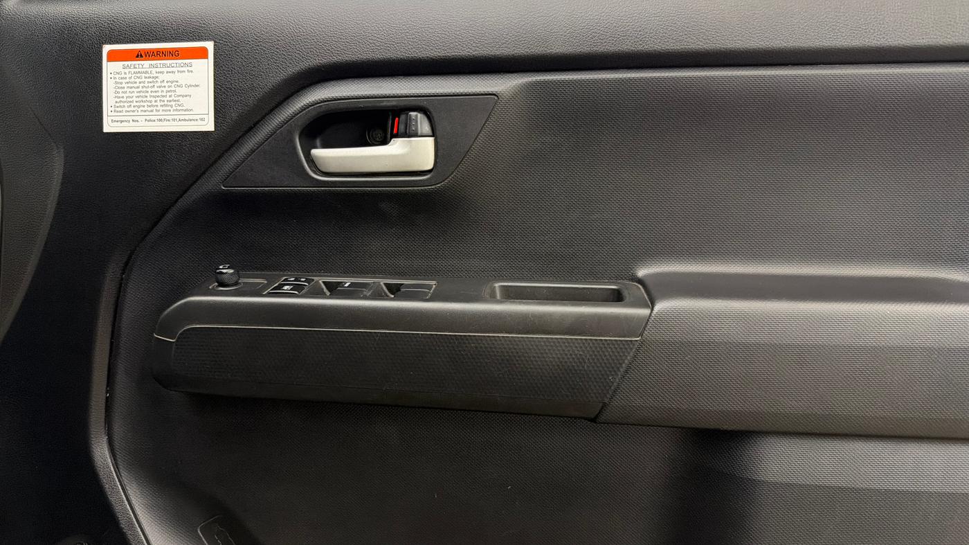 2022 Maruti New Wagon-R VXI CNG 1.0, CNG, Manual, 86,159 km, Driver Side Door Panels Control