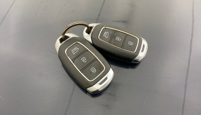 2021 Hyundai Verna SX 1.5 VTVT IVT, Petrol, Automatic, 35,989 km, Key Close Up