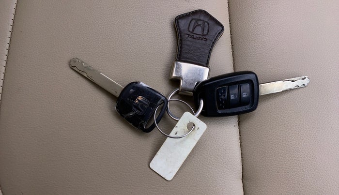 2018 Honda Amaze 1.5L I-DTEC S, Diesel, Manual, 65,604 km, Key Close Up