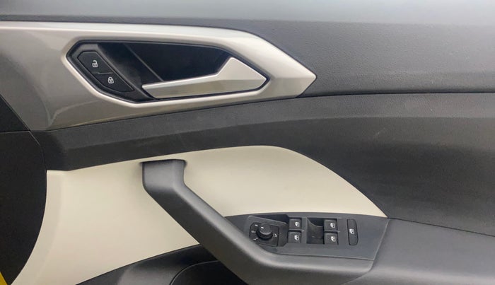 2021 Volkswagen TAIGUN GT 1.5 TSI MT, Petrol, Manual, 24,890 km, Driver Side Door Panels Control