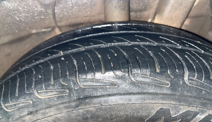 2022 Hyundai AURA S 1.2 CNG, CNG, Manual, 65,411 km, Left Rear Tyre Tread