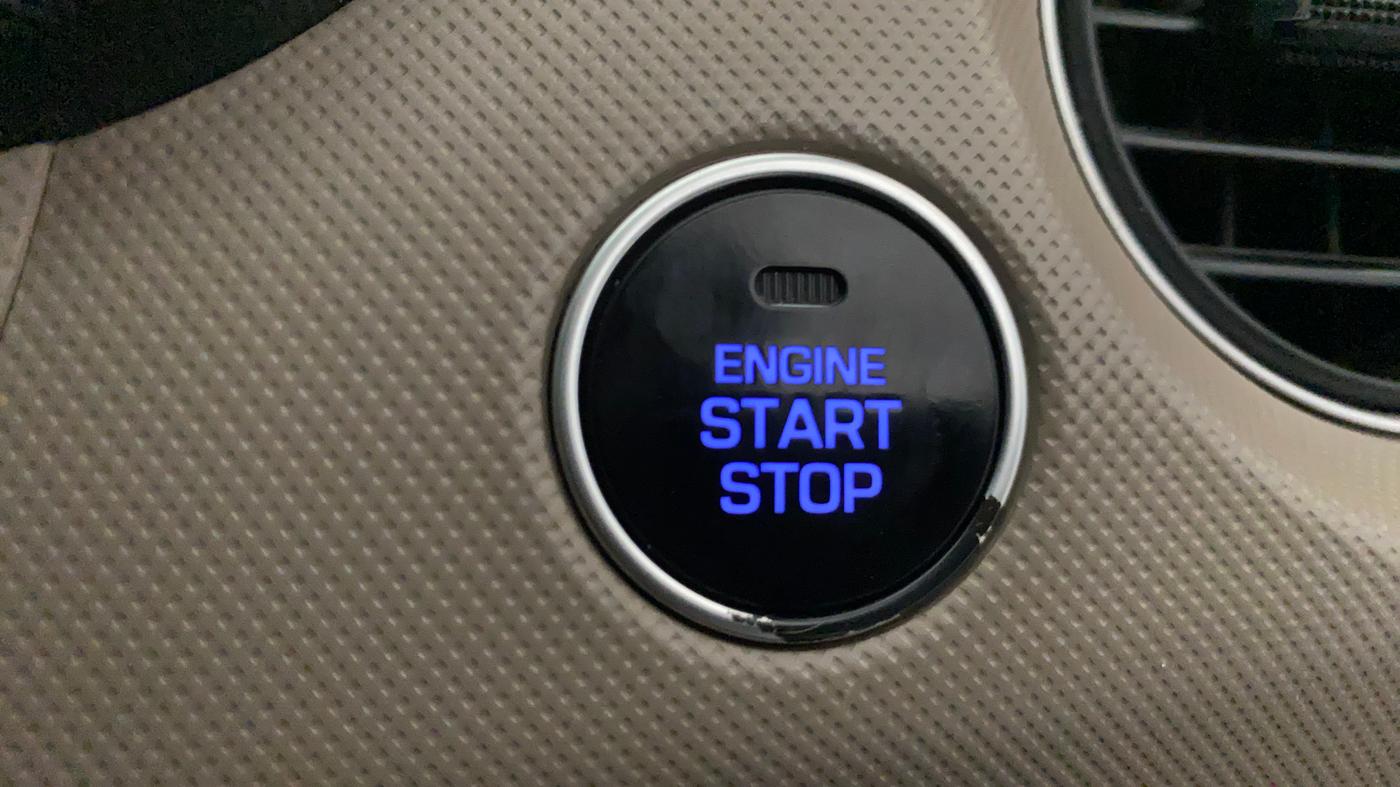 2016 Hyundai Grand i10 ASTA (O) 1.2 KAPPA VTVT, Petrol, Manual, 42,667 km, Keyless Start/ Stop Button