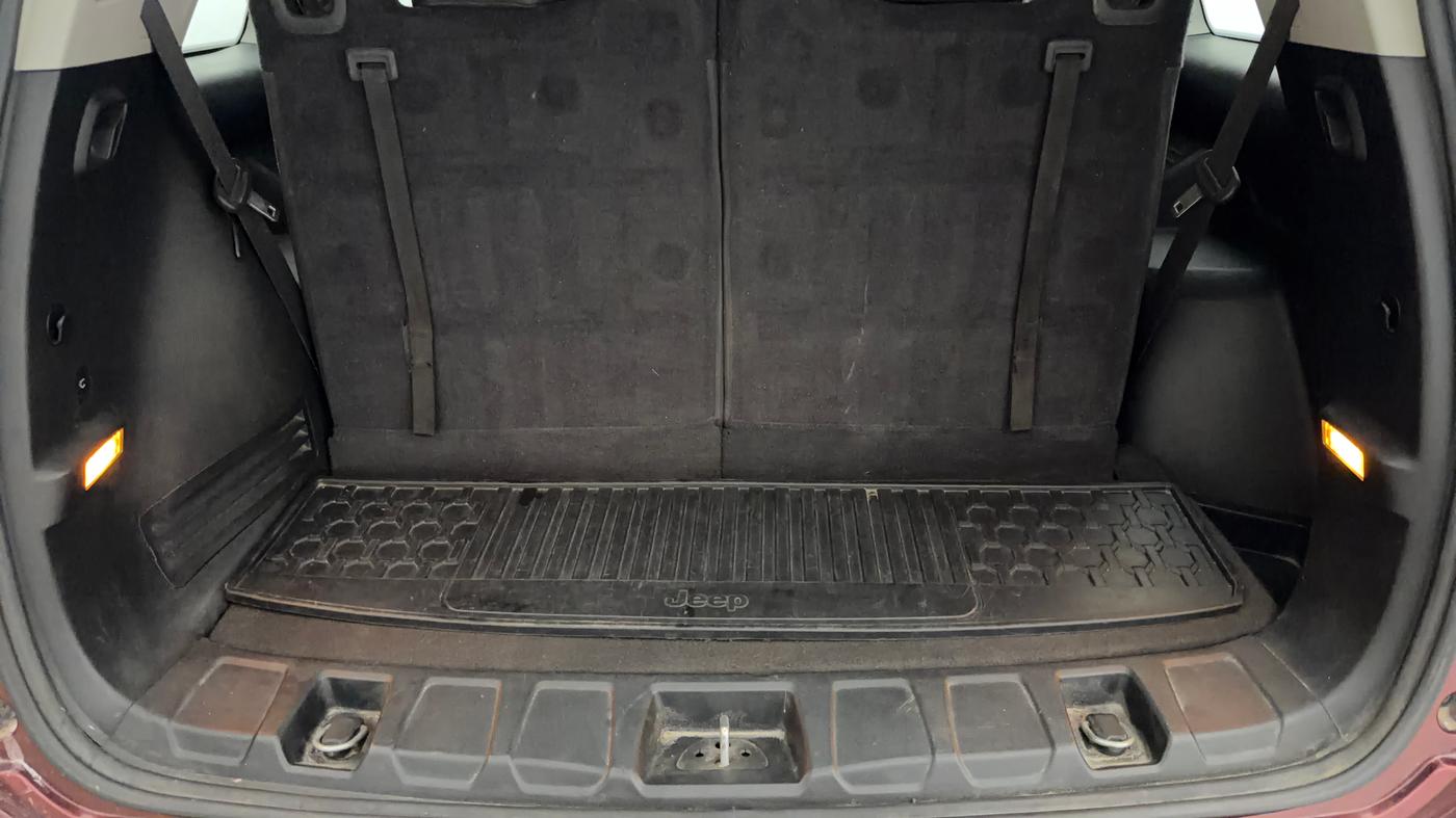 2022 Jeep MERIDIAN LIMITED (O) 4X4 AT, Diesel, Automatic, 64,703 km, Boot Inside