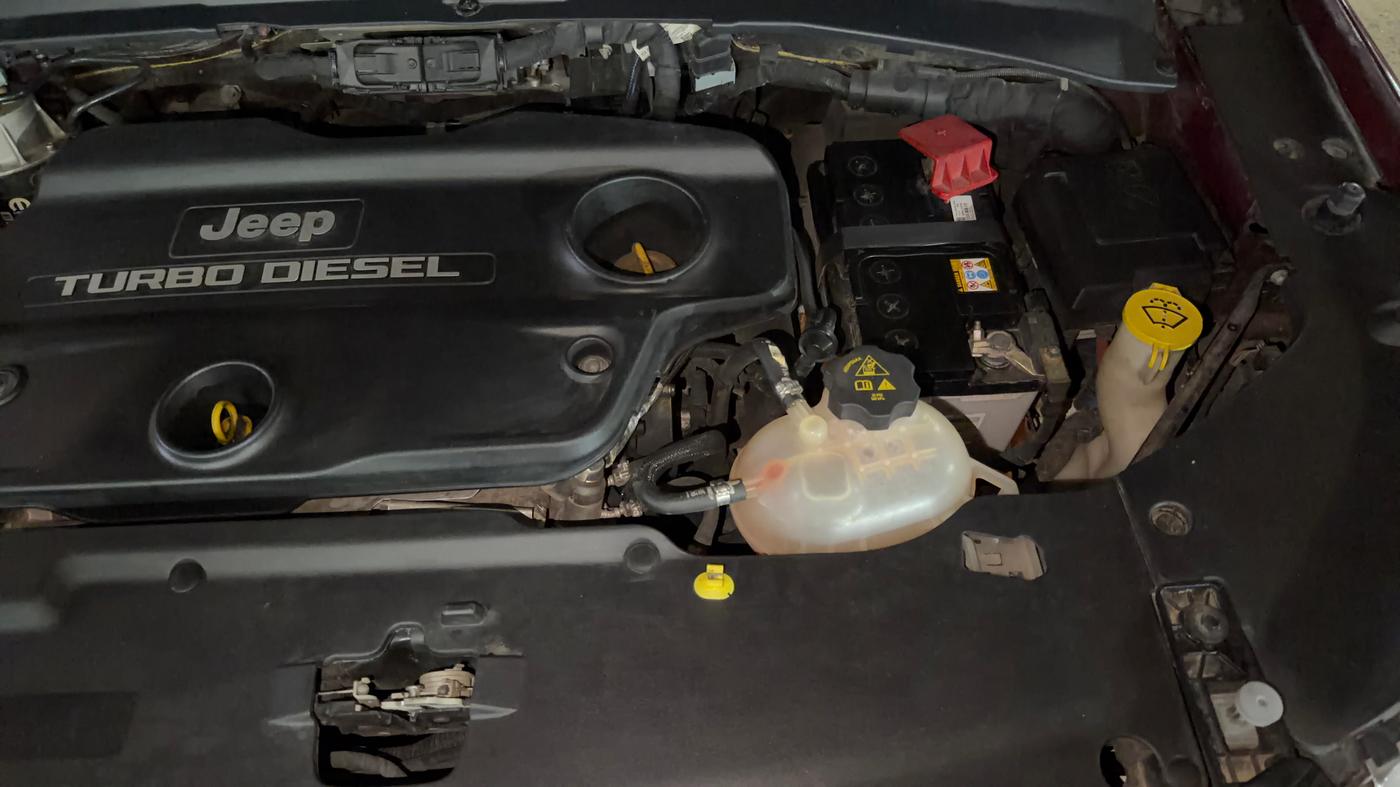 2022 Jeep MERIDIAN LIMITED (O) 4X4 AT, Diesel, Automatic, 64,703 km, Engine View - Left