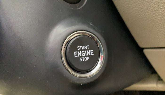 2018 Skoda Superb STYLE 1.8 TSI AT, Petrol, Automatic, 77,436 km, Keyless Start/ Stop Button